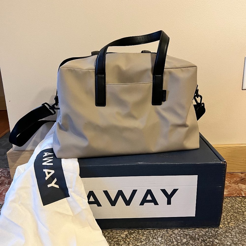 Away Everywhere Bag Sand (Travel & Everyday Bag)